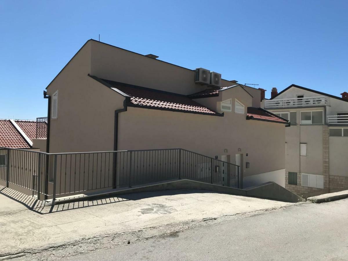 Apartamento Sima Baška Voda Exterior foto